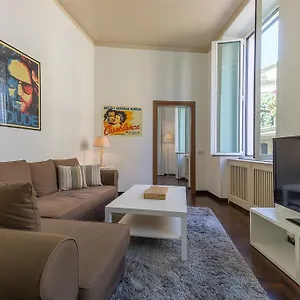 Palazzo Borghese Lovely Flat Appartamento